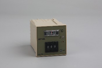 温度调节仪表LC-72